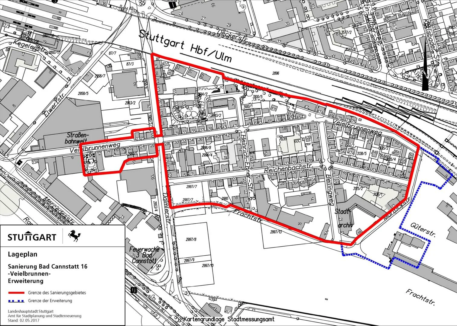 Schwarz-weiße Karte des Sanierungsgebiets Bad Cannstatt 16 Veielbrunnen mit roter Linie als Grenze des Sanierungsgebiets und blauer gestrichelter Linie als Grenze der Erweiterung